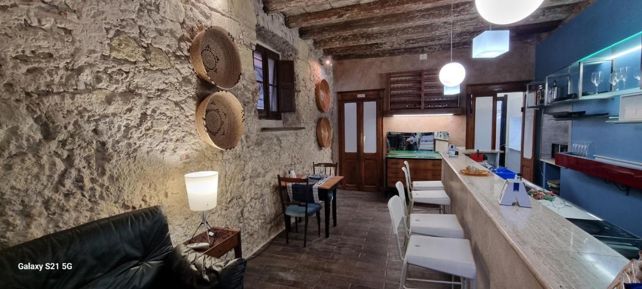 Loft Sant' Efisio Apartment Cagliari Ngoại thất bức ảnh