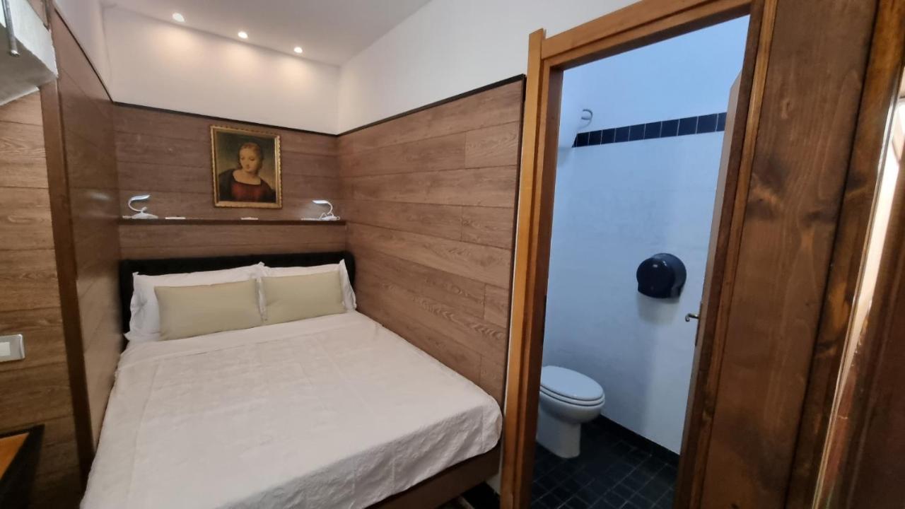 Loft Sant' Efisio Apartment Cagliari Ngoại thất bức ảnh