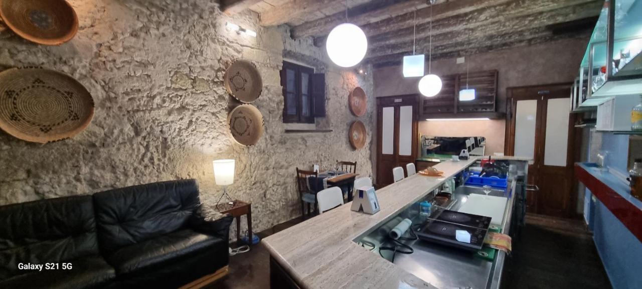 Loft Sant' Efisio Apartment Cagliari Ngoại thất bức ảnh