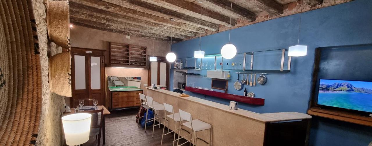 Loft Sant' Efisio Apartment Cagliari Ngoại thất bức ảnh